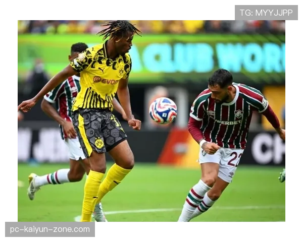 多特防线稳定性持续波动，对球队近期表现形成制约