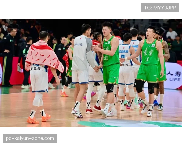 篮球比赛中，球员犯规离场规则的详细判定与影响解析